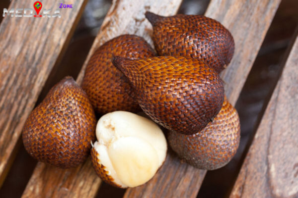 Manfaat dalam Kandungan Buah Salak Manfaat dalam Kandungan Buah Salak
