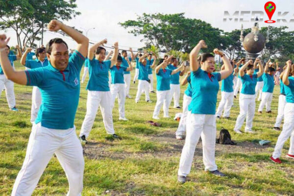 Senam Aktivitas Sederhana dengan Manfaat Luar Biasa Senam Aktivitas Sederhana dengan Manfaat Luar Biasa